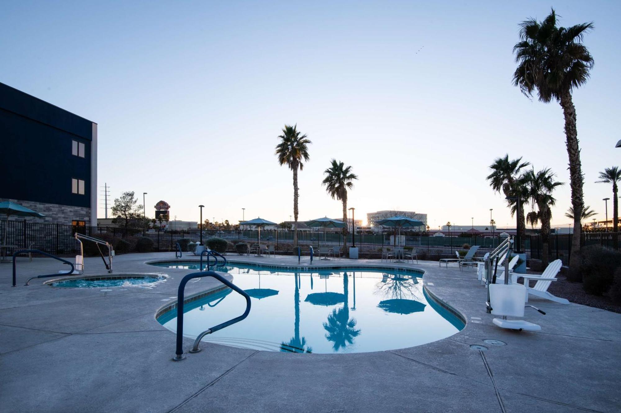 Hampton Inn & Suites Las Vegas-Henderson Eksteriør billede